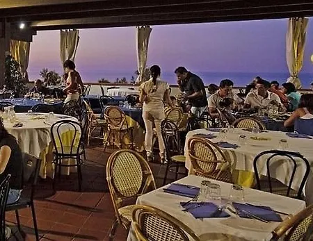 Aparthotel Villaggio Costa Ripa 3*