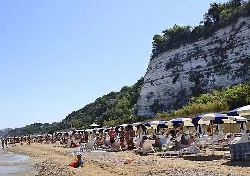 Villaggio Costa Ripa * Rodi Garganico